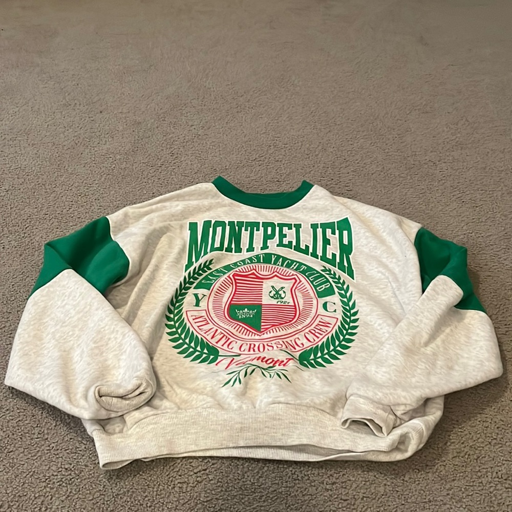 buckle modish rebel graphic crewneck size small